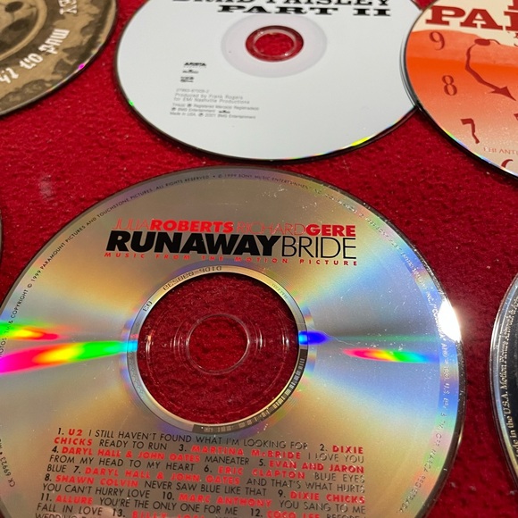 Assorted CD Collection - Picture 10 of 11